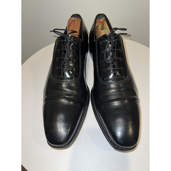 $850 SALVATORE FERRAGAMO - "FARNESE" Textured Black Oxfords - 9.5 D - Picture 2 of 10